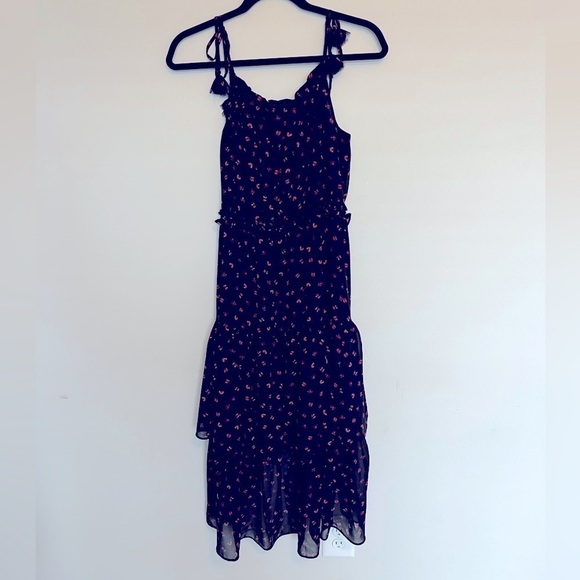 💕 EVIE Black/Red Floral Tiered Hem Tie Shoulder High Low Dress Flowy Size M - Picture 2 of 4